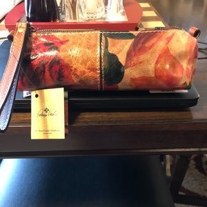 Patricia Nash oblong Wristlet